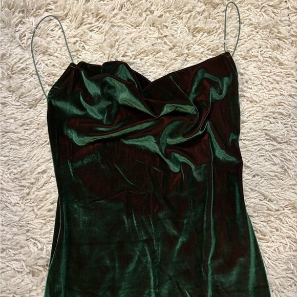 Beige Botany Elegant Green Velvet Evening Gown  Size M - Picture 7 of 9